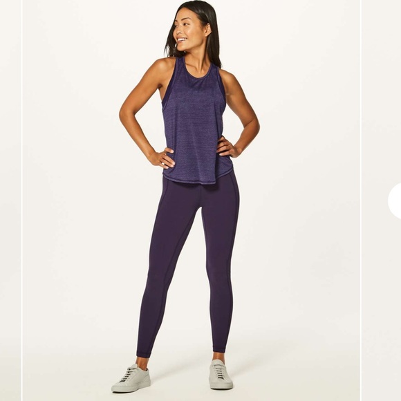 Lululemon Twist & Reach Tank - Picture 5 of 15